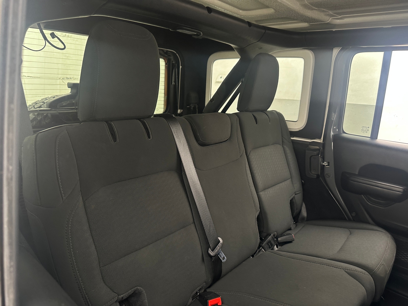 Thumbnail: 2020 Jeep Wrangler - 6