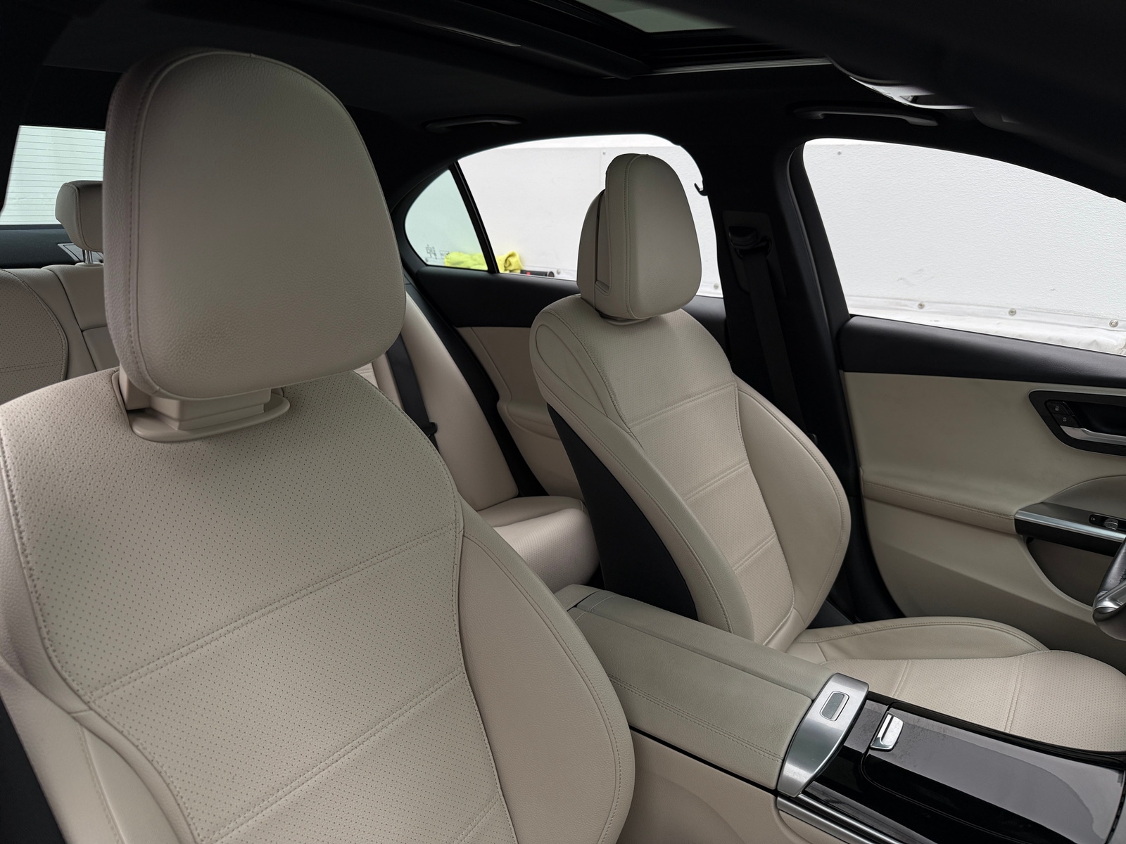 Thumbnail: 2024 Mercedes-Benz C-Class - 2