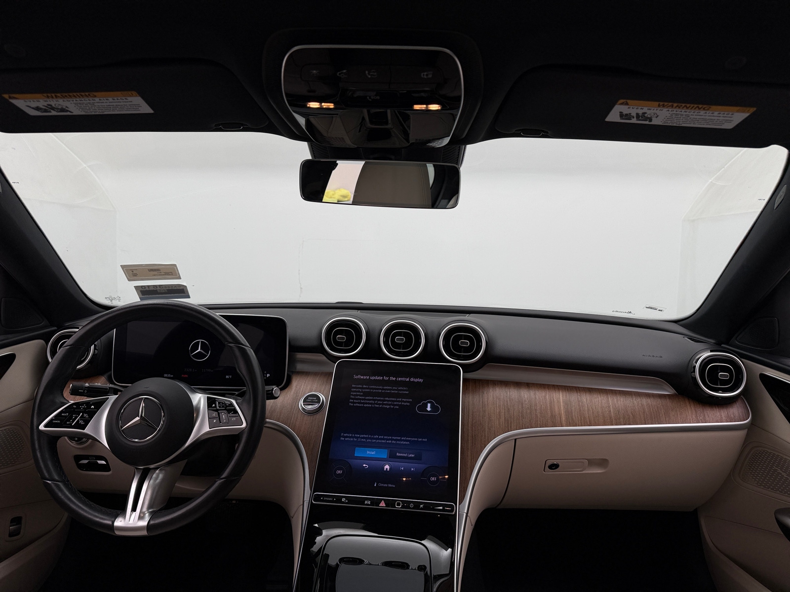 Thumbnail: 2024 Mercedes-Benz C-Class - 3