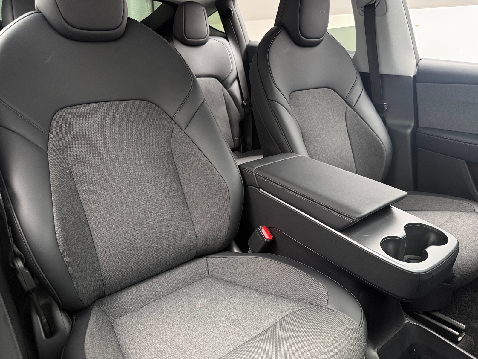 Thumbnail: 2026 Tesla Model Y - 2