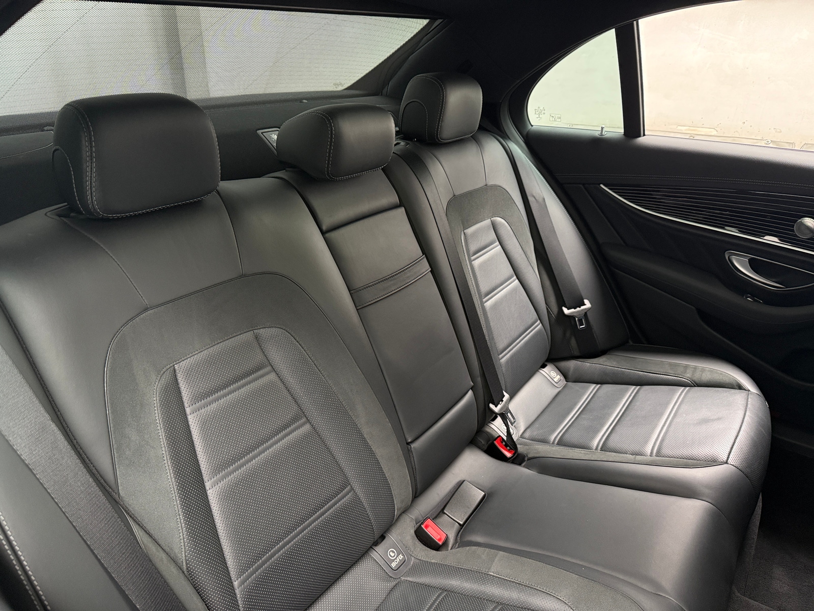 Thumbnail: 2017 Mercedes-Benz E-Class - 5