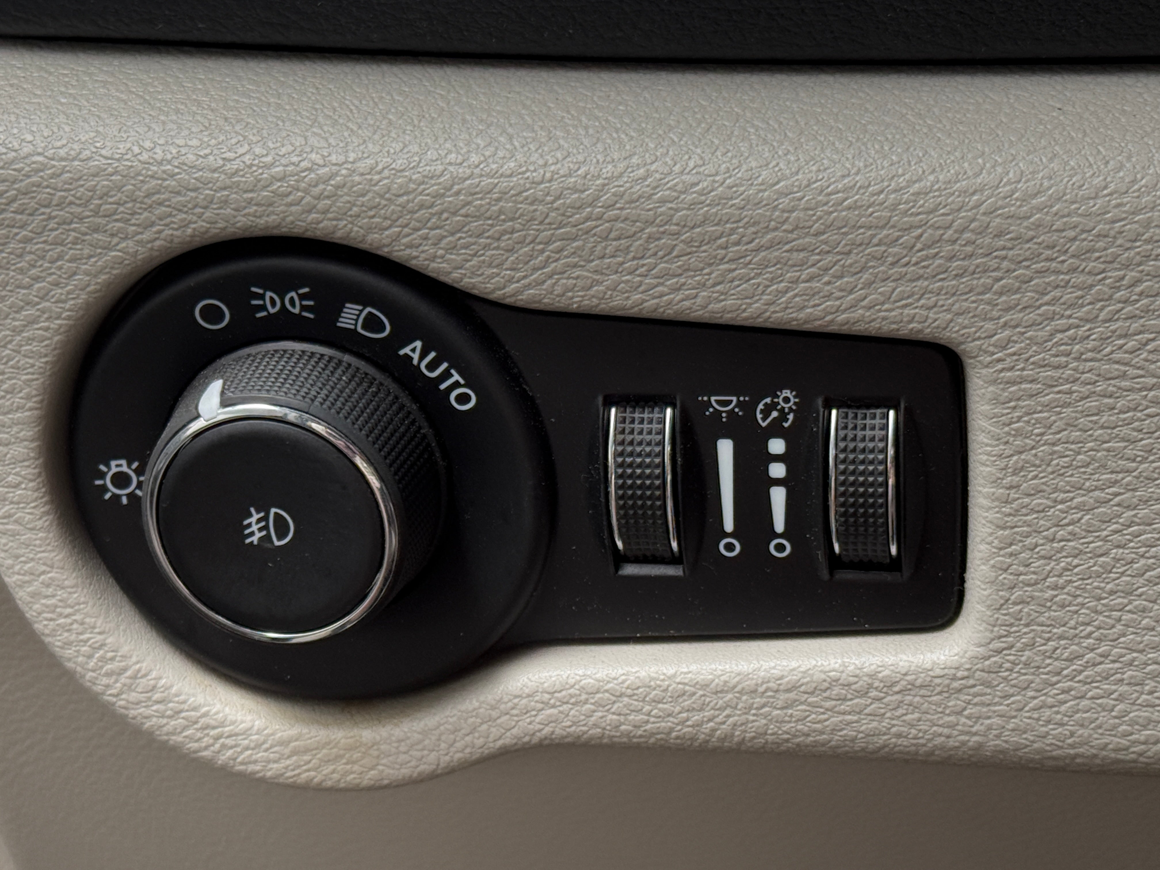 2021 Chrysler Pacifica Touring L - Photo 11