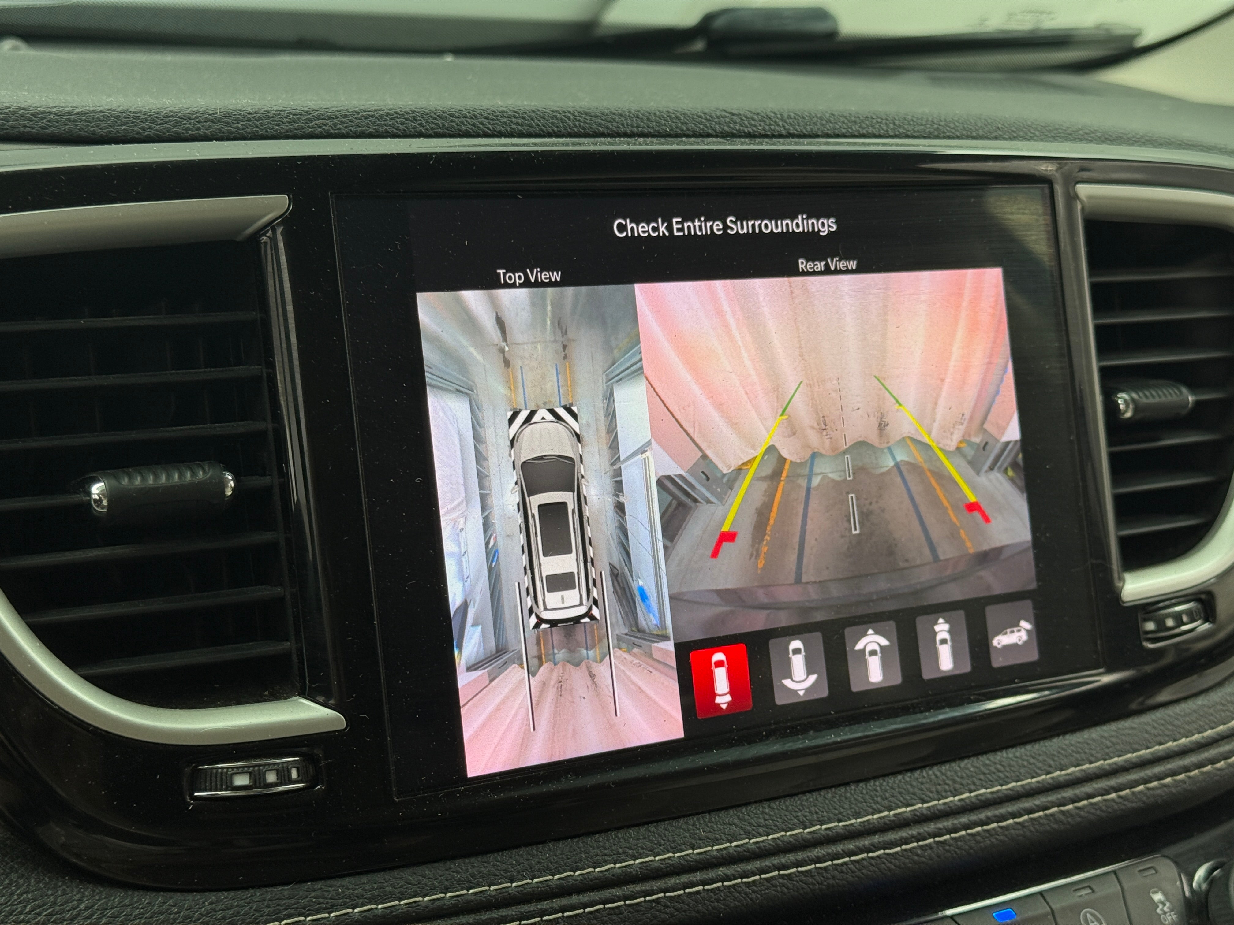 2021 Chrysler Pacifica Touring L - Photo 17