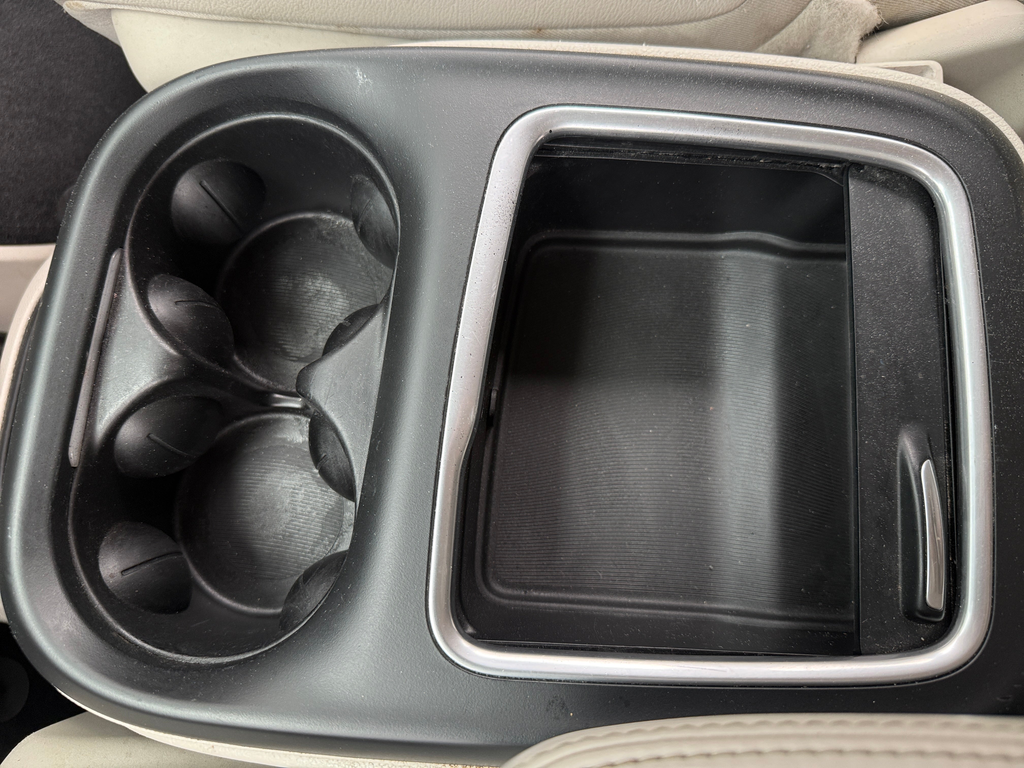 2021 Chrysler Pacifica Touring L - Photo 18