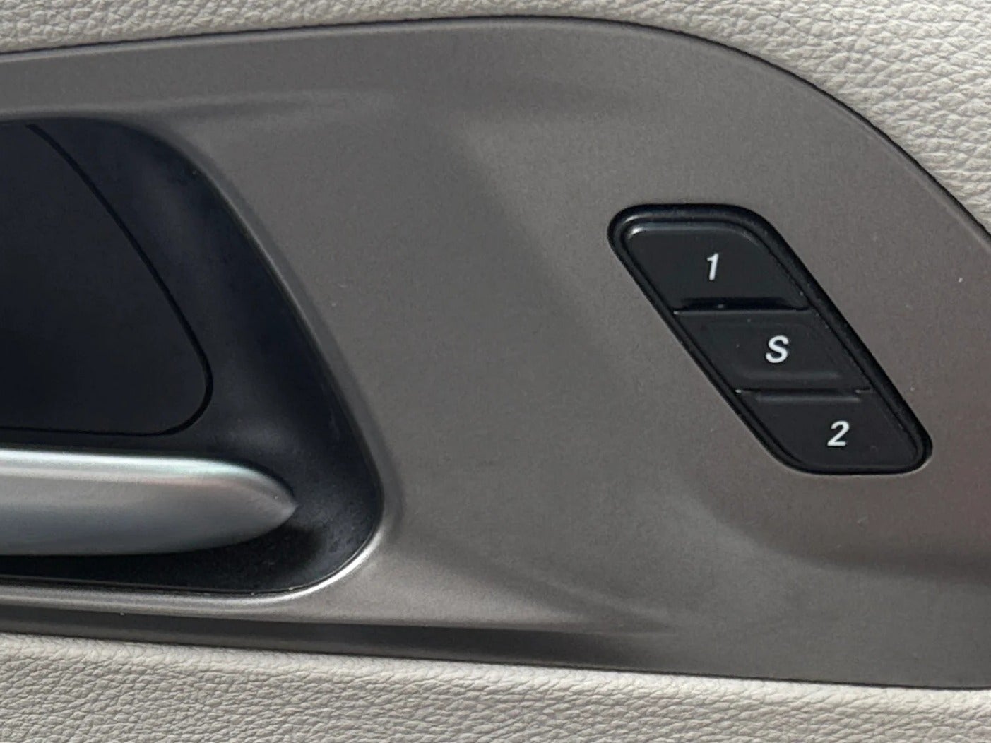2021 Chrysler Pacifica Touring L - Photo 23