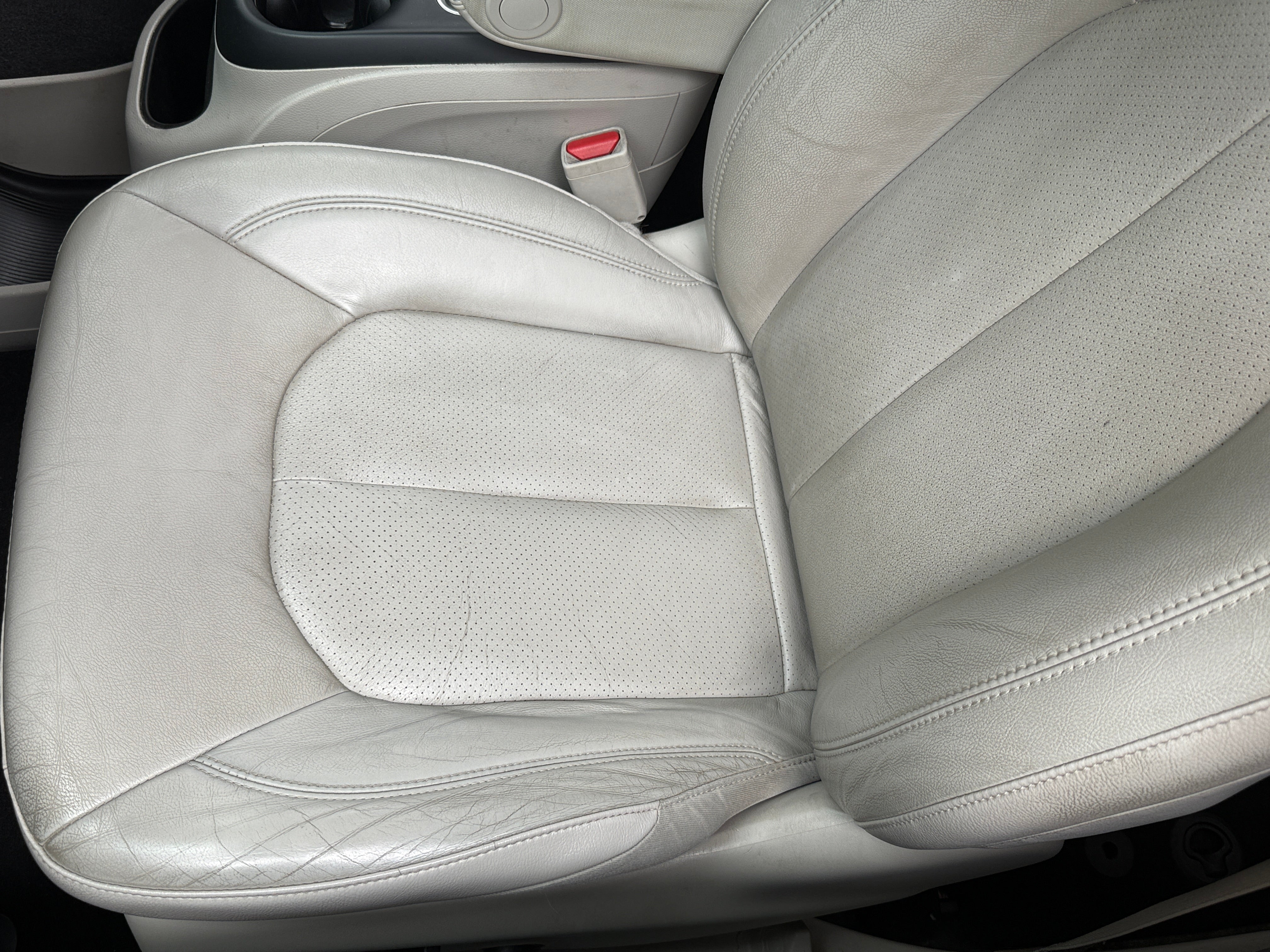 2021 Chrysler Pacifica Touring L - Photo 26