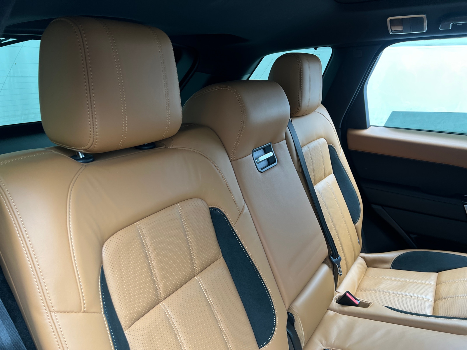 Thumbnail: 2022 Land Rover Range Rover Sport - 5
