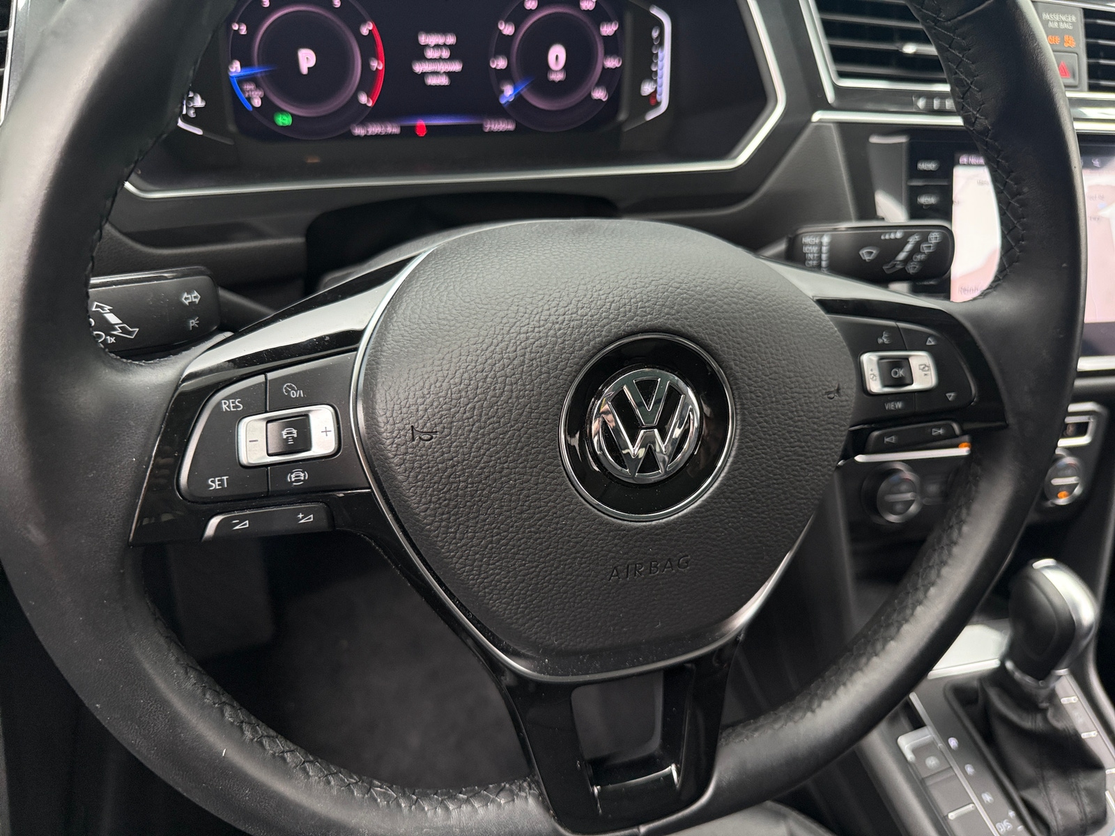 Thumbnail: 2019 Volkswagen Tiguan - 4