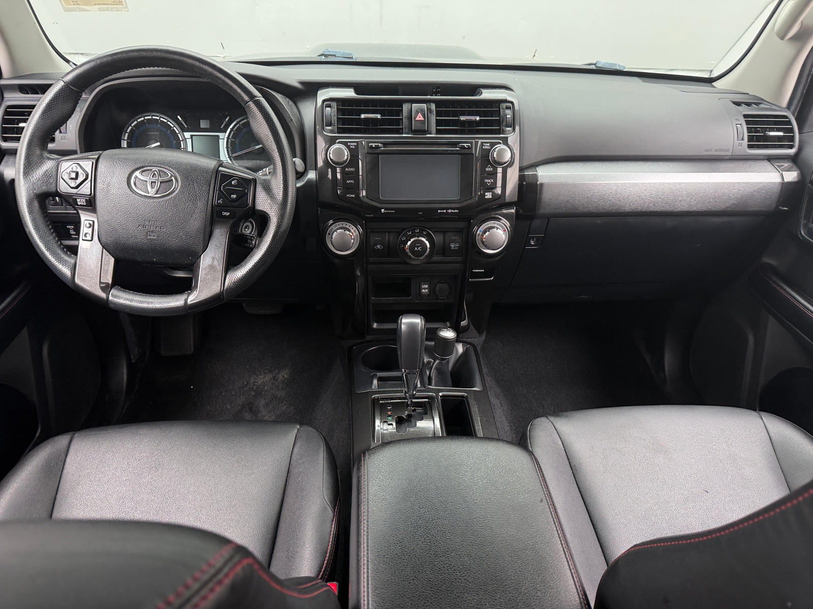 Thumbnail: 2016 Toyota 4Runner - 3