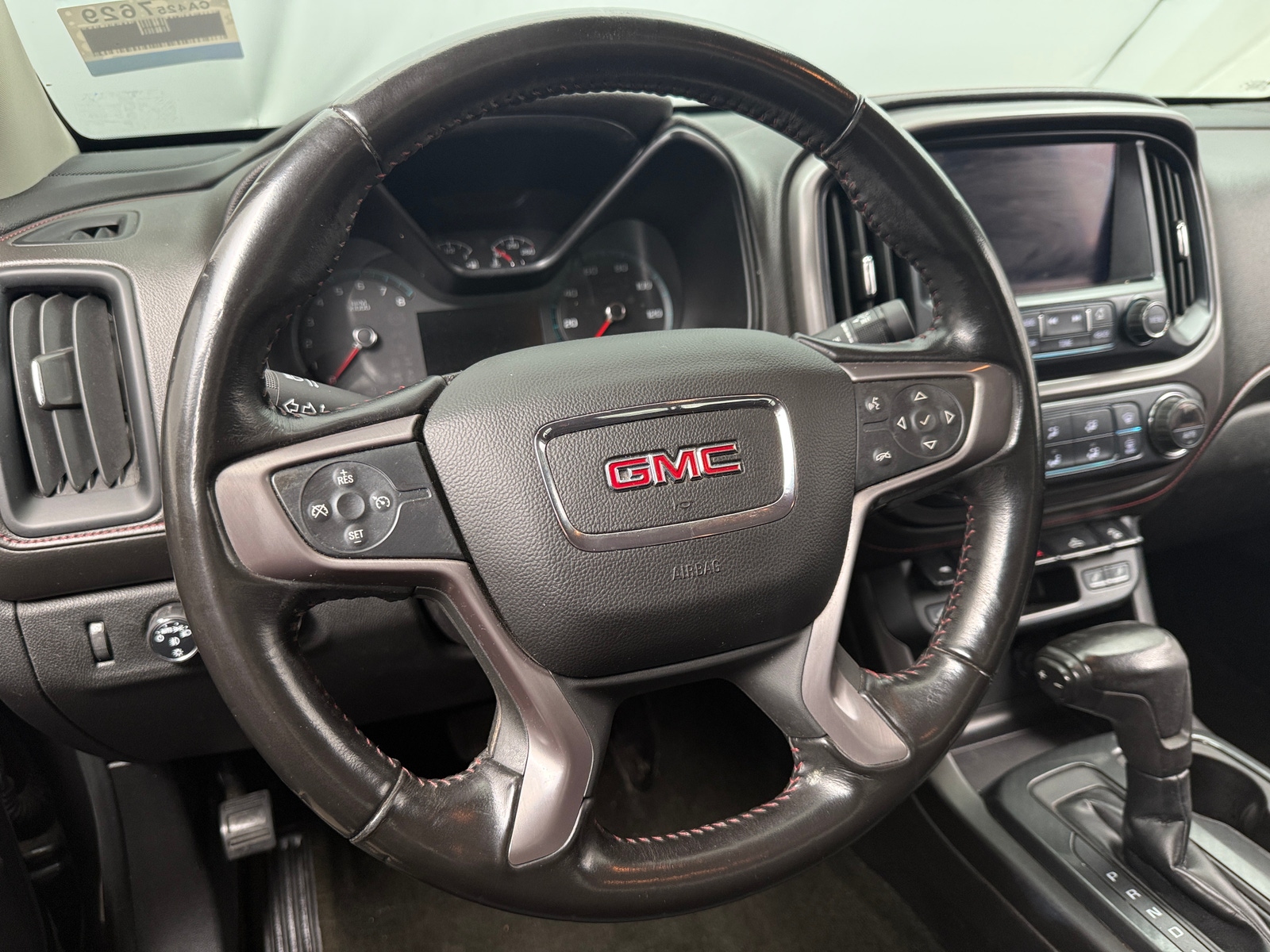 Thumbnail: 2018 GMC Canyon - 5