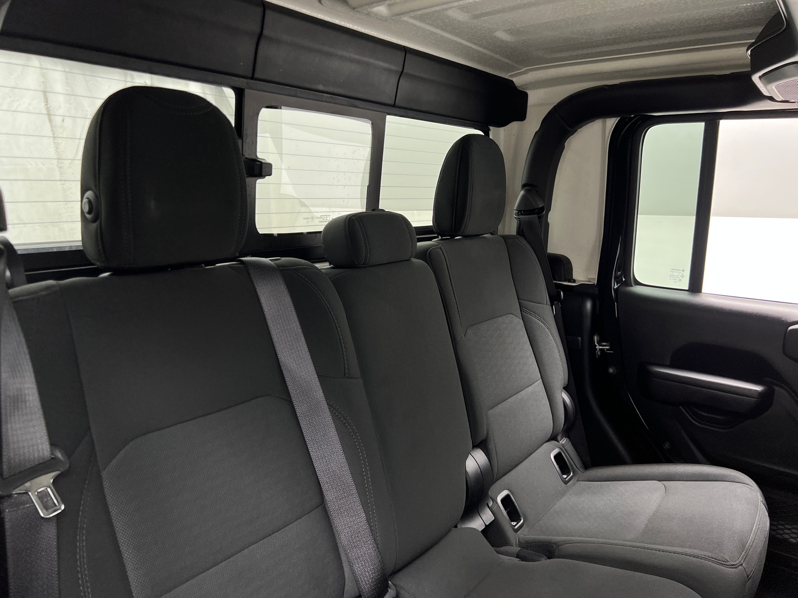 Thumbnail: 2021 Jeep Gladiator - 6