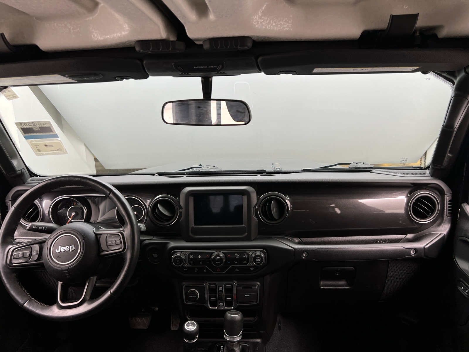 Thumbnail: 2021 Jeep Gladiator - 3