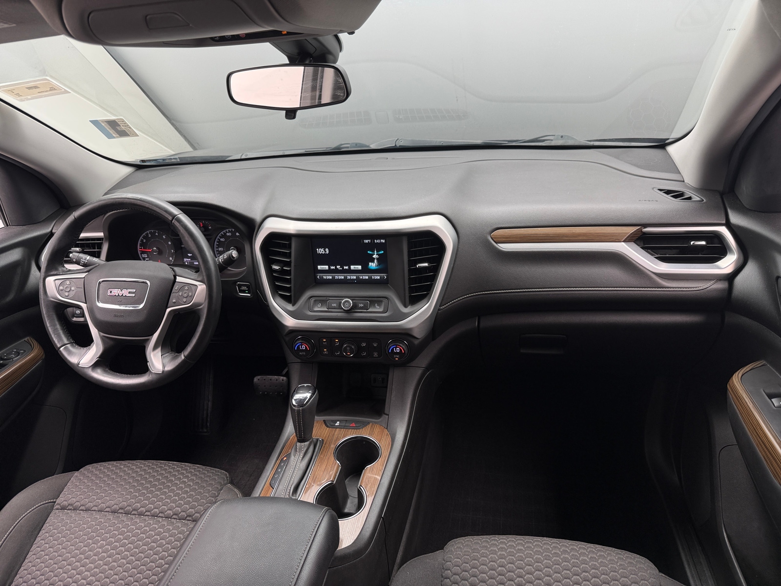 Thumbnail: 2018 GMC Acadia - 3