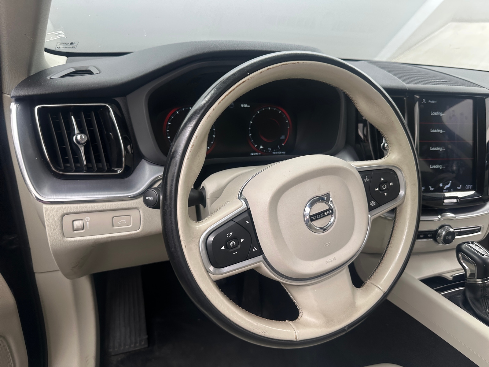 Thumbnail: 2020 Volvo XC60 - 4