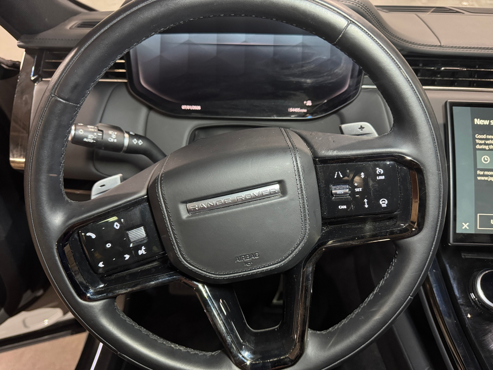 Thumbnail: 2023 Land Rover Range Rover Sport - 4