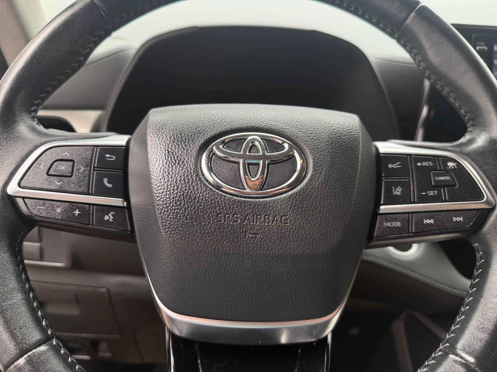 Thumbnail: 2020 Toyota Highlander - 5