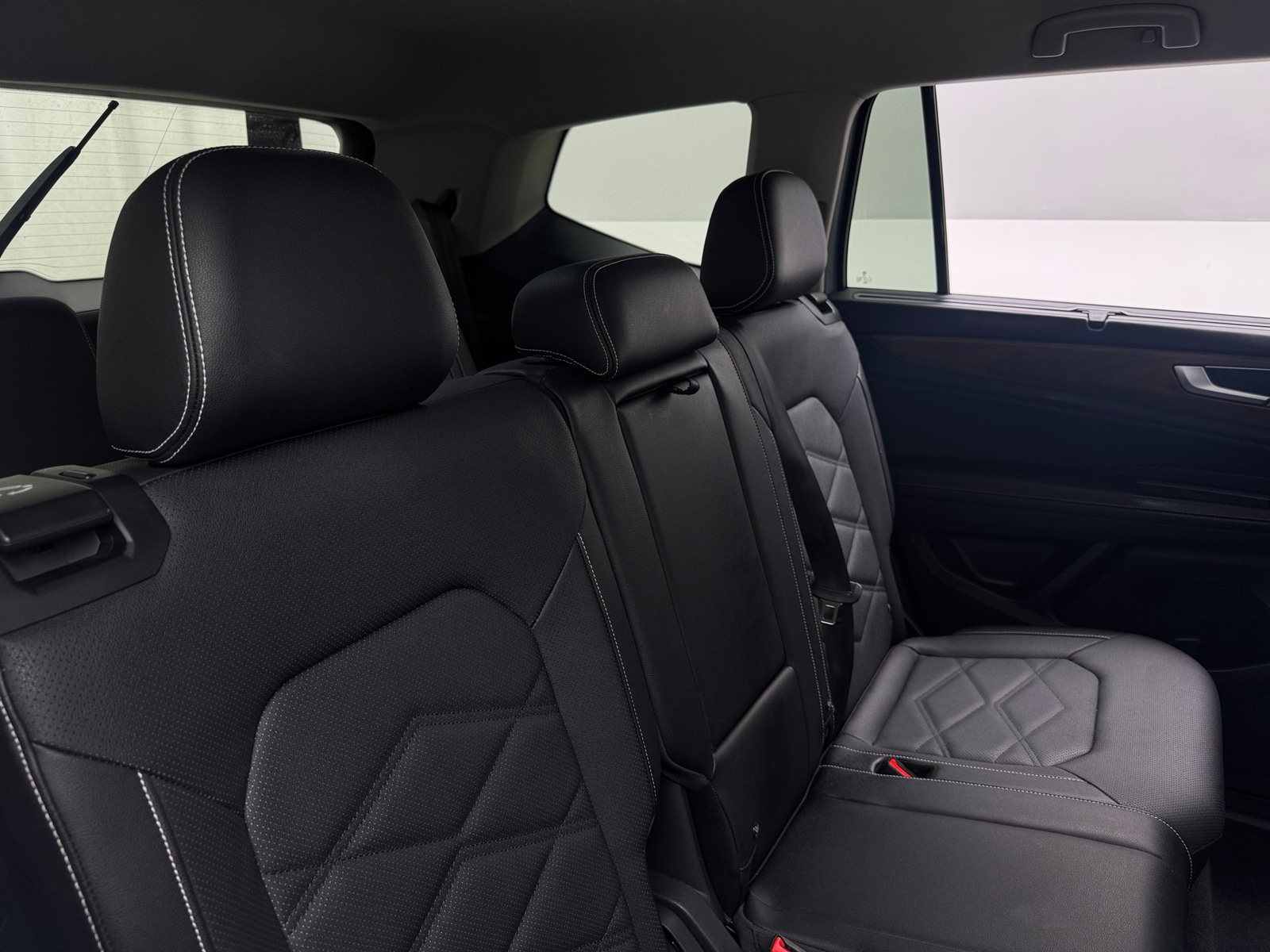Thumbnail: 2026 Volkswagen Atlas - 5