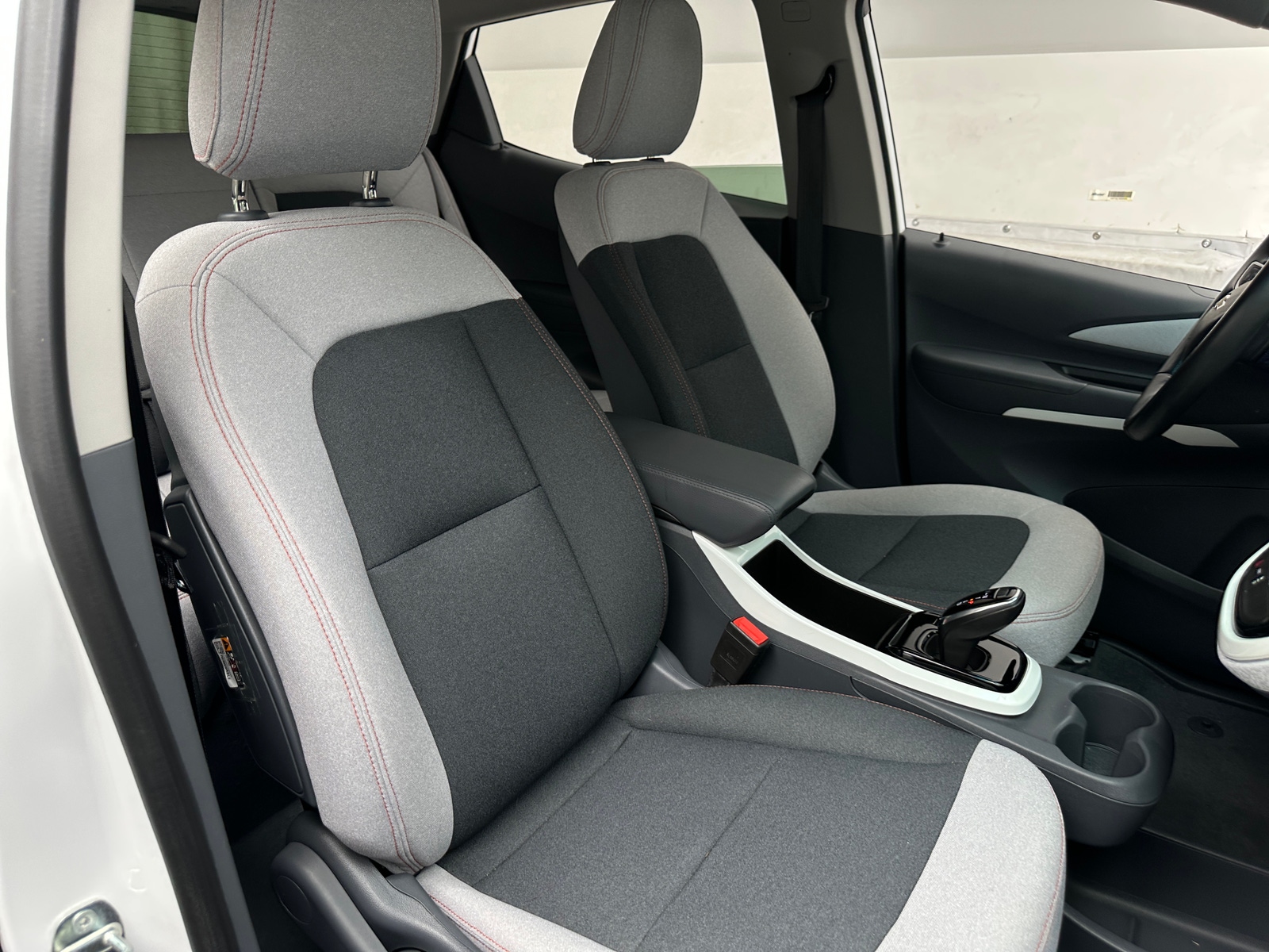 Thumbnail: 2021 Chevrolet Bolt EV - 2