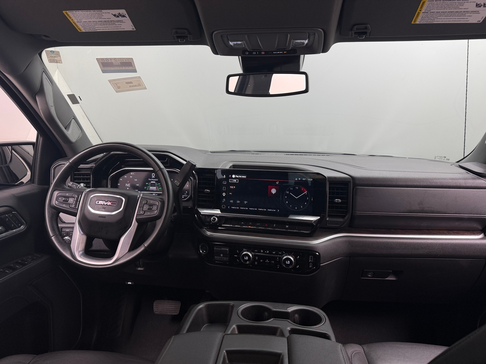 Thumbnail: 2025 GMC Sierra 1500 - 2