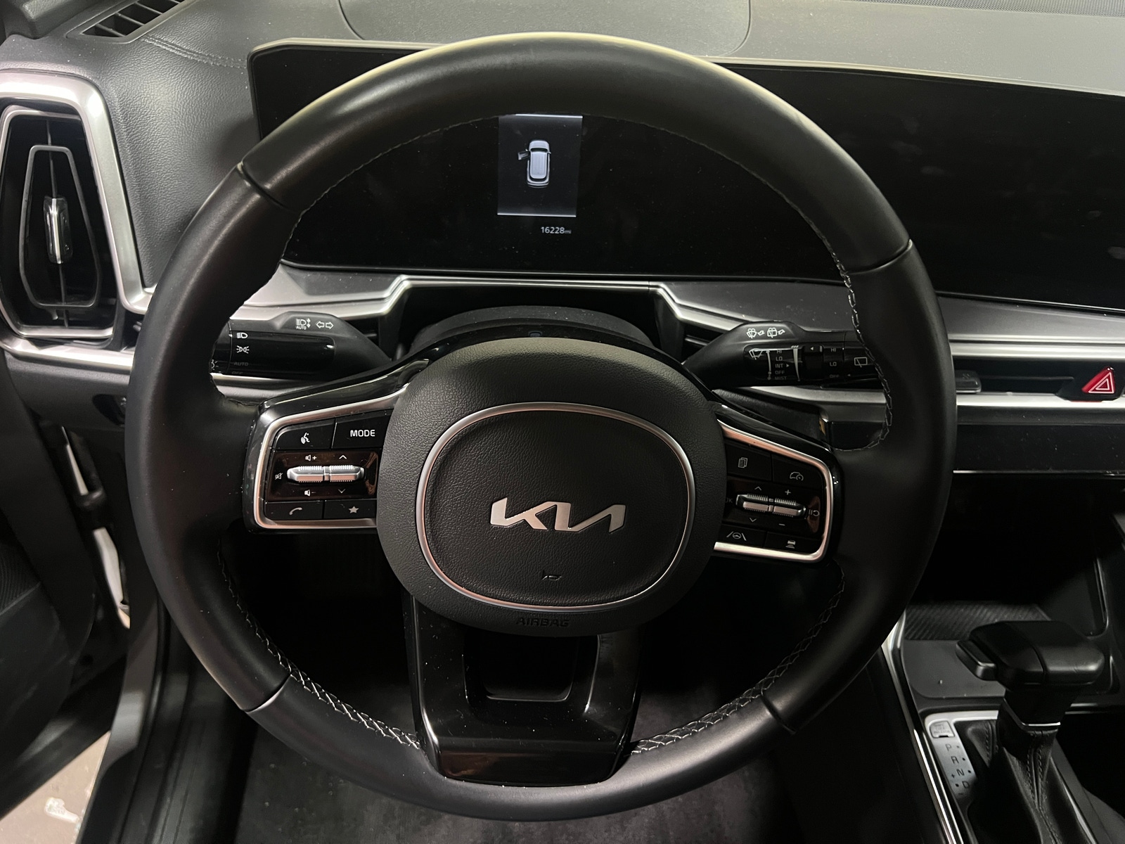 Thumbnail: 2025 Kia Sorento - 4