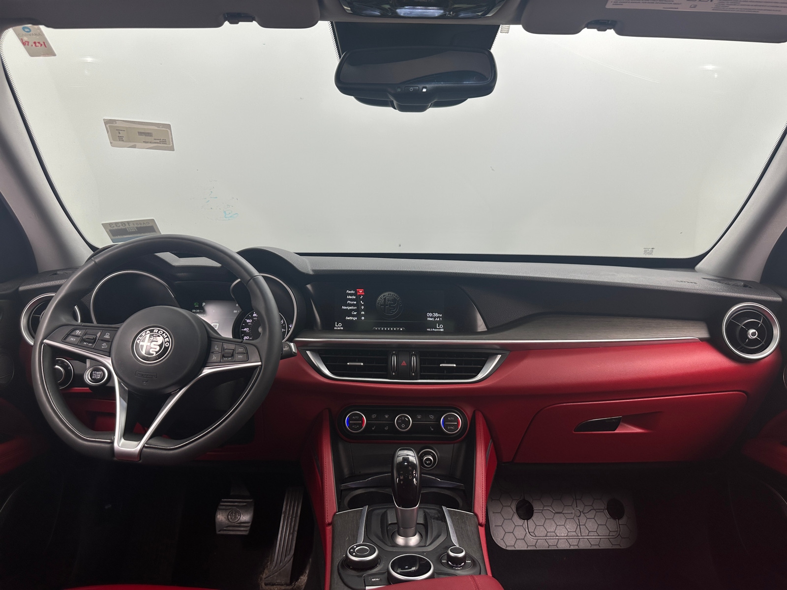 Thumbnail: 2018 Alfa Romeo Stelvio - 2
