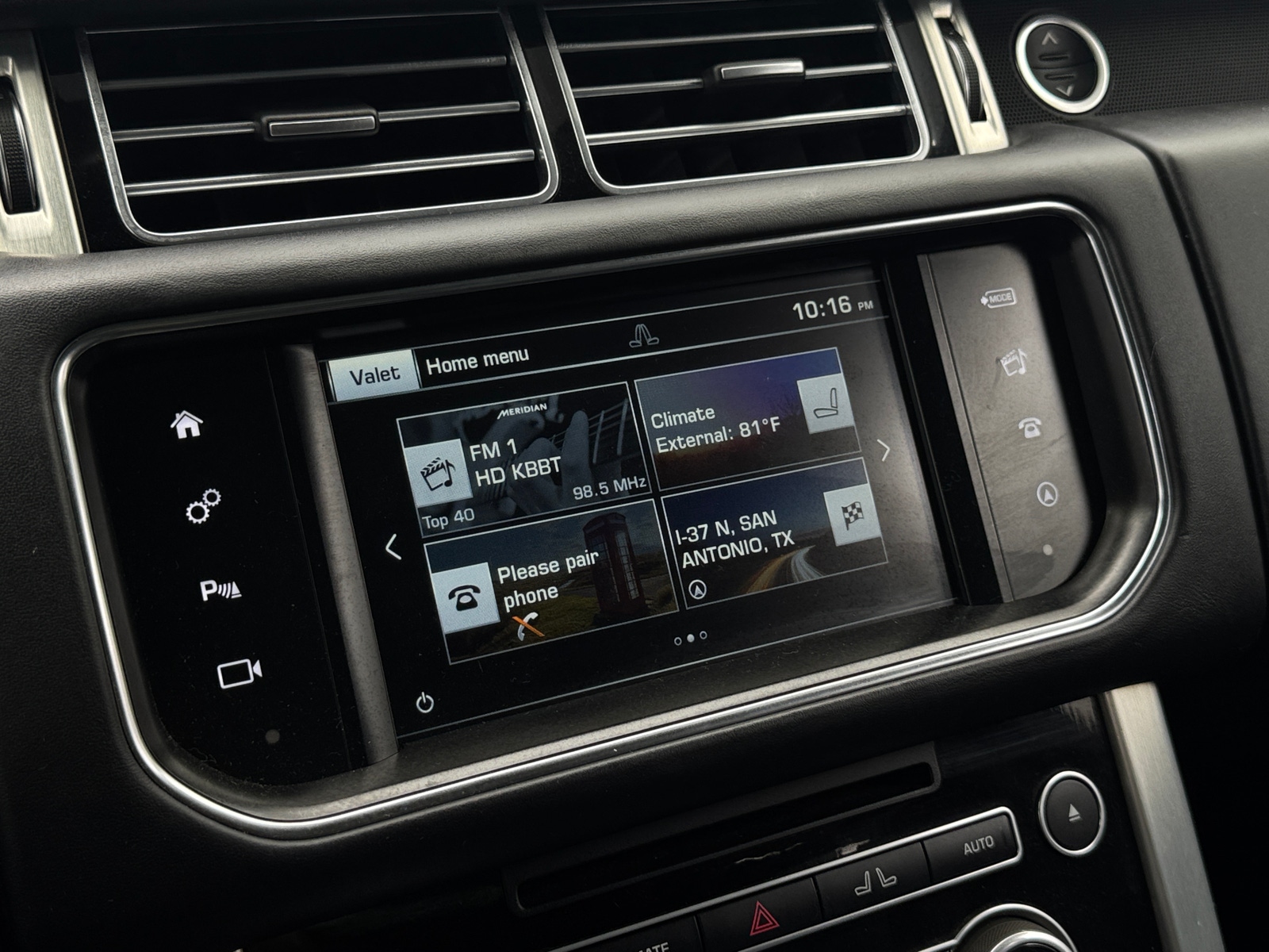 Thumbnail: 2016 Land Rover Range Rover - 3