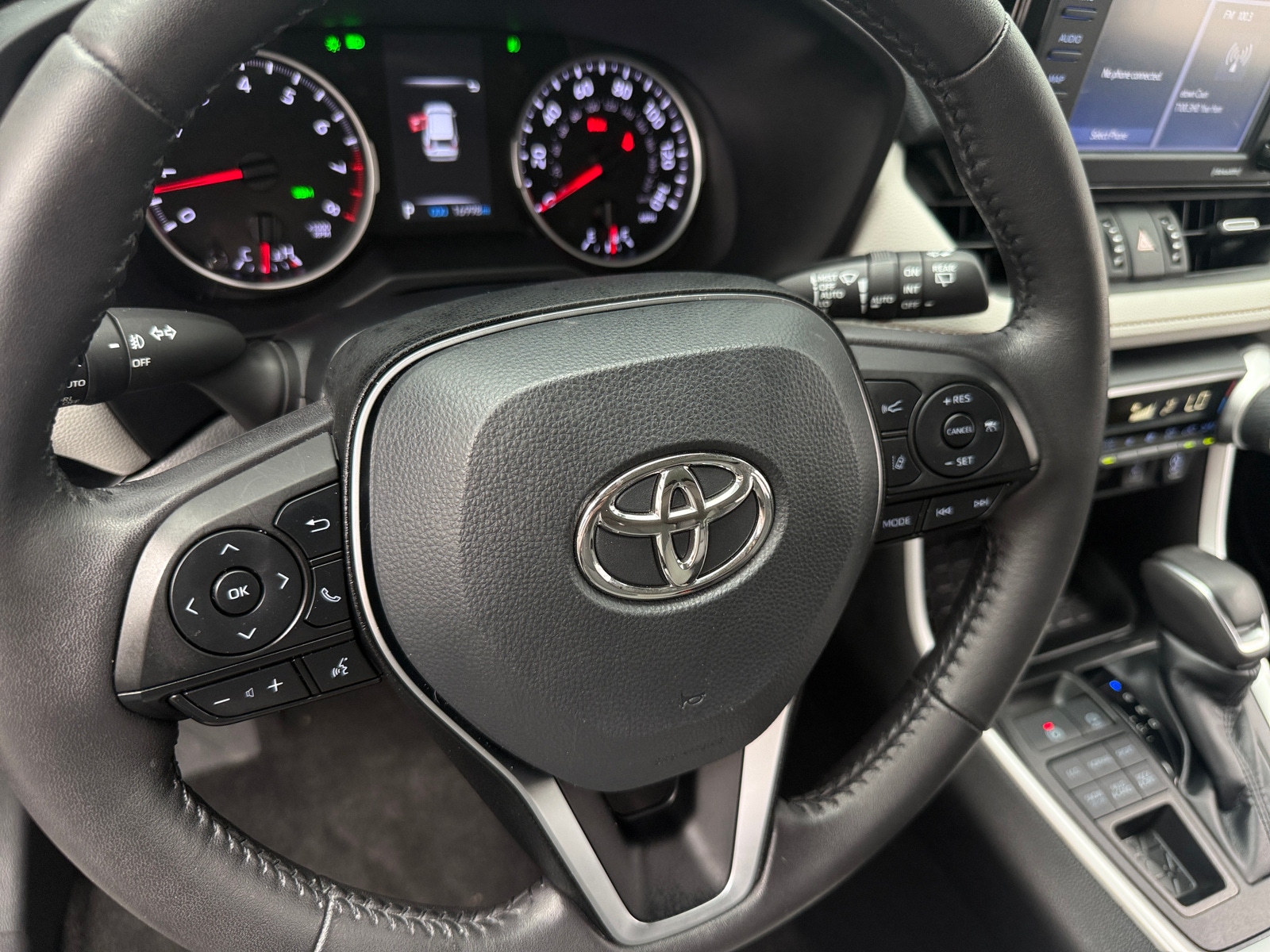 Thumbnail: 2022 Toyota RAV4 - 4