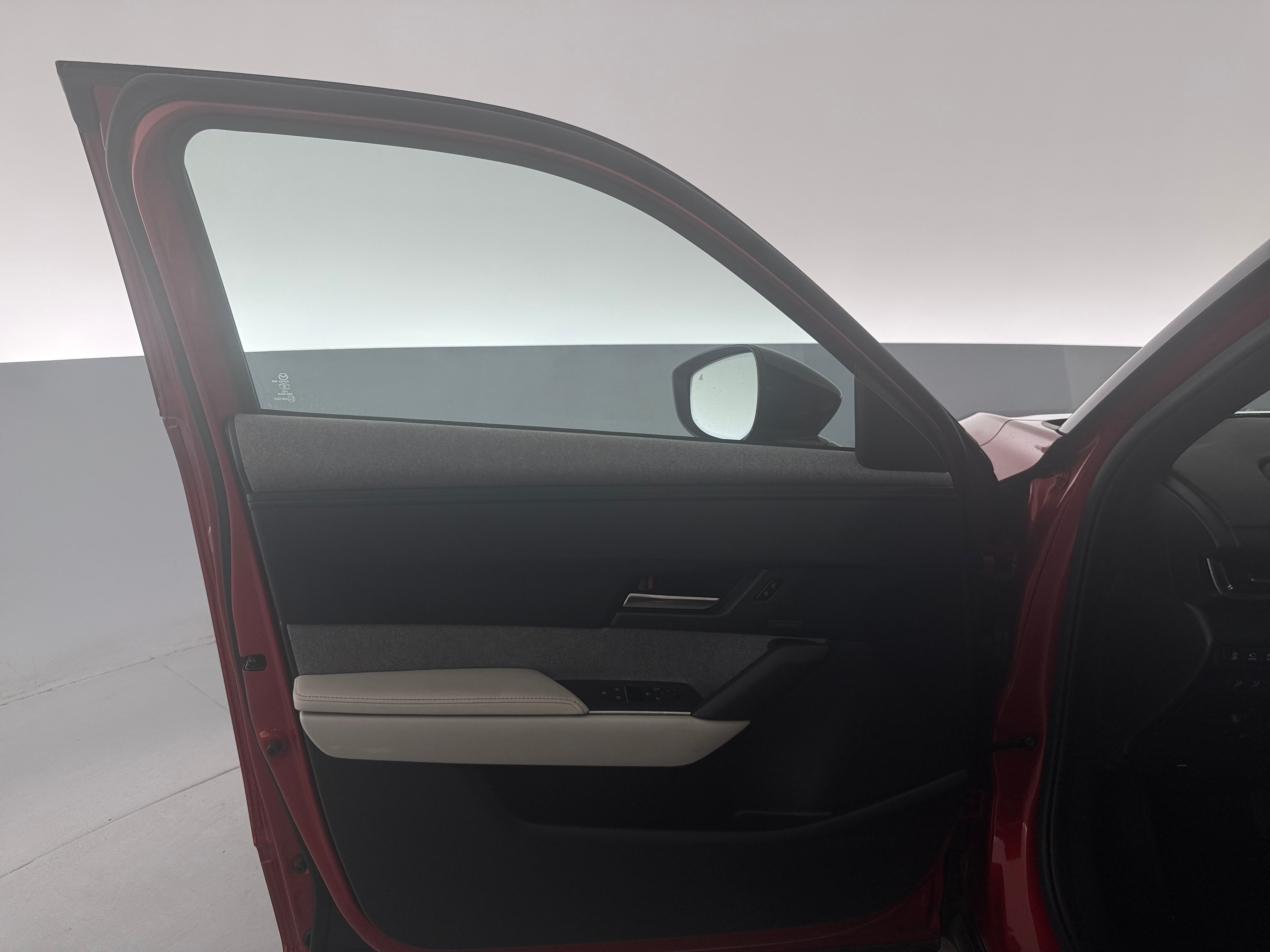 2022 Mazda MX-30 Premium Plus Package - Photo 11