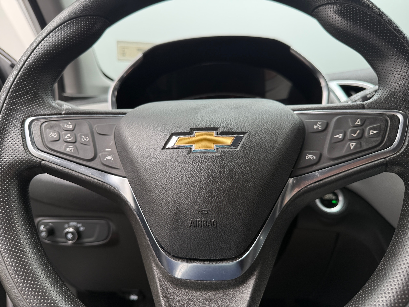 Thumbnail: 2023 Chevrolet Equinox - 5
