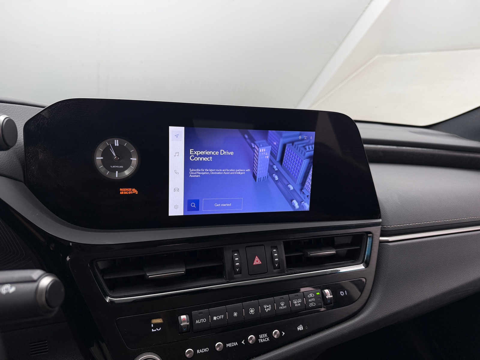 Thumbnail: 2024 Lexus ES - 3