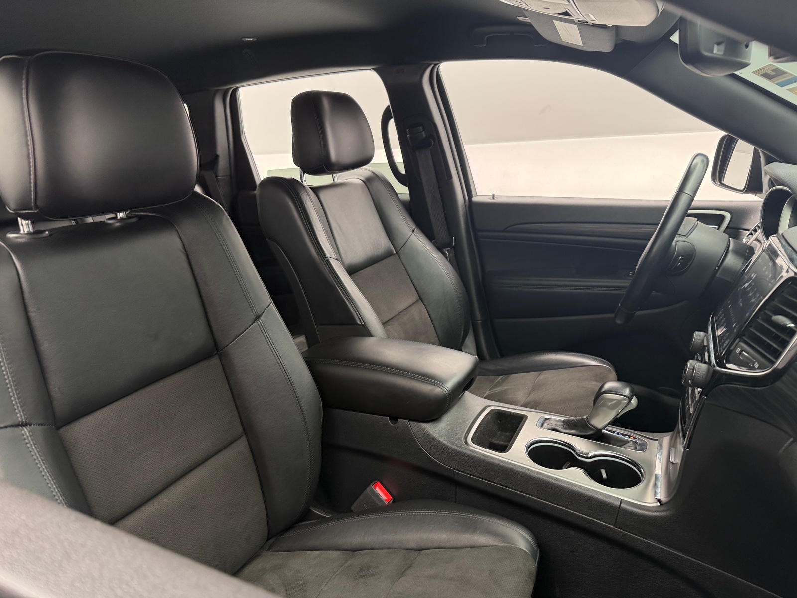 Thumbnail: 2020 Jeep Grand Cherokee - 2