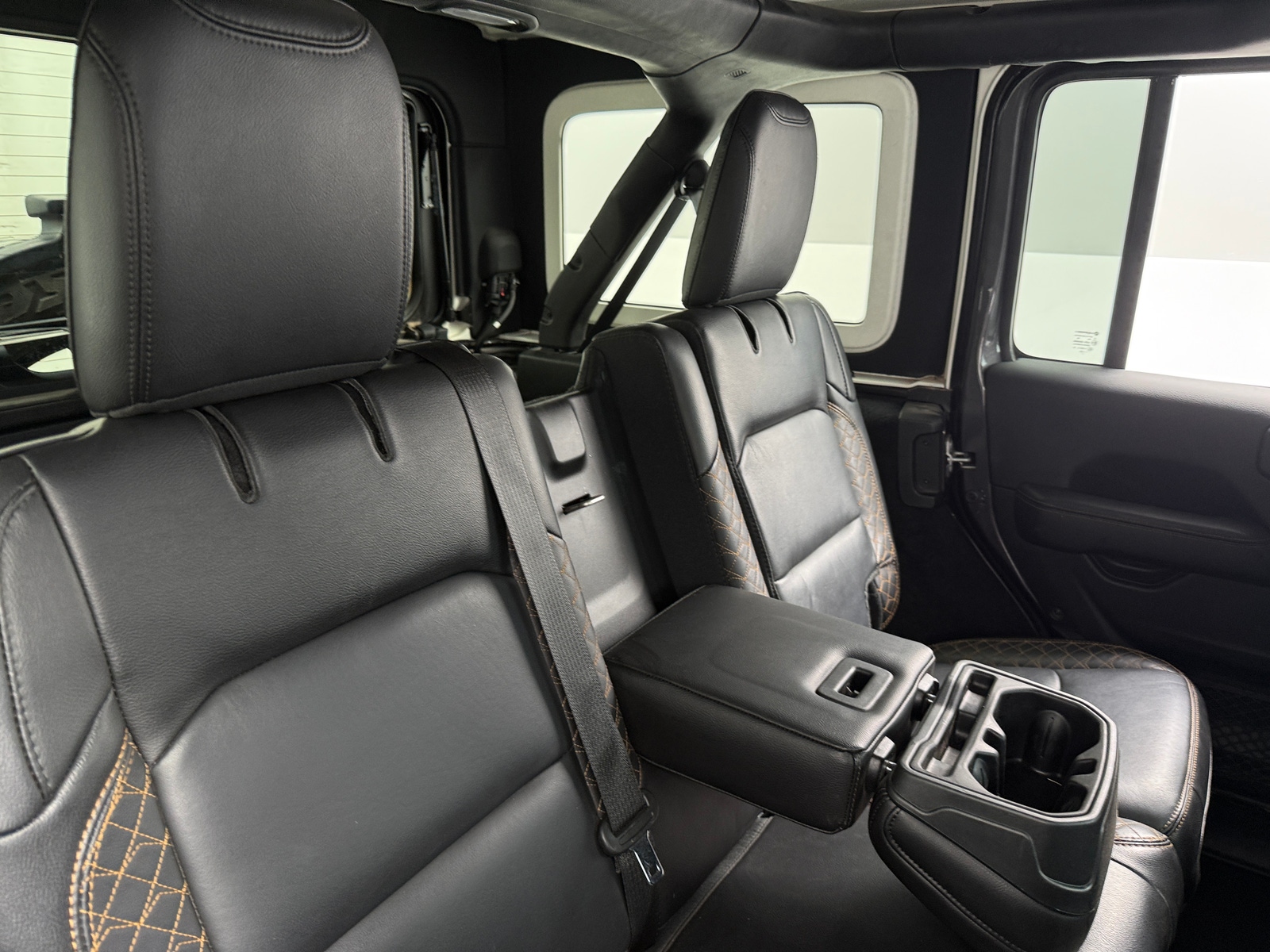 Thumbnail: 2020 Jeep Wrangler - 5