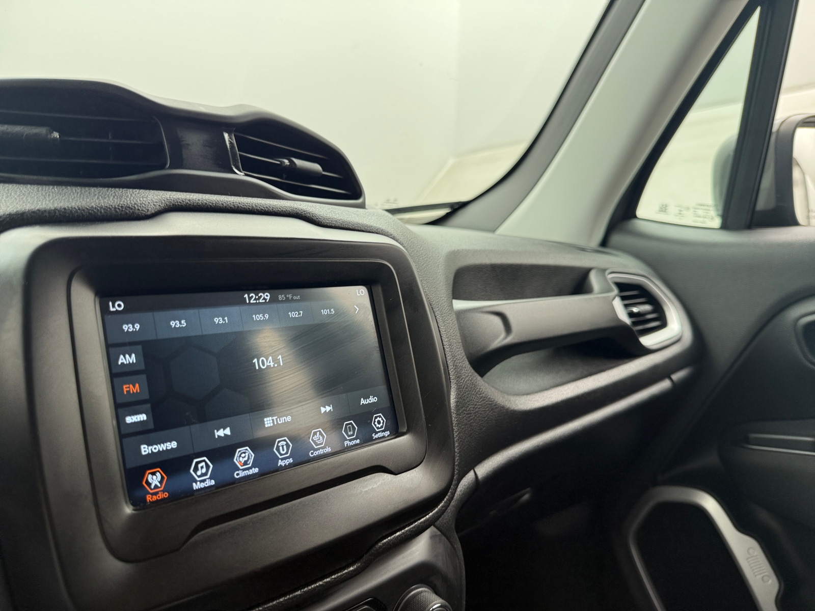 Thumbnail: 2021 Jeep Renegade - 4