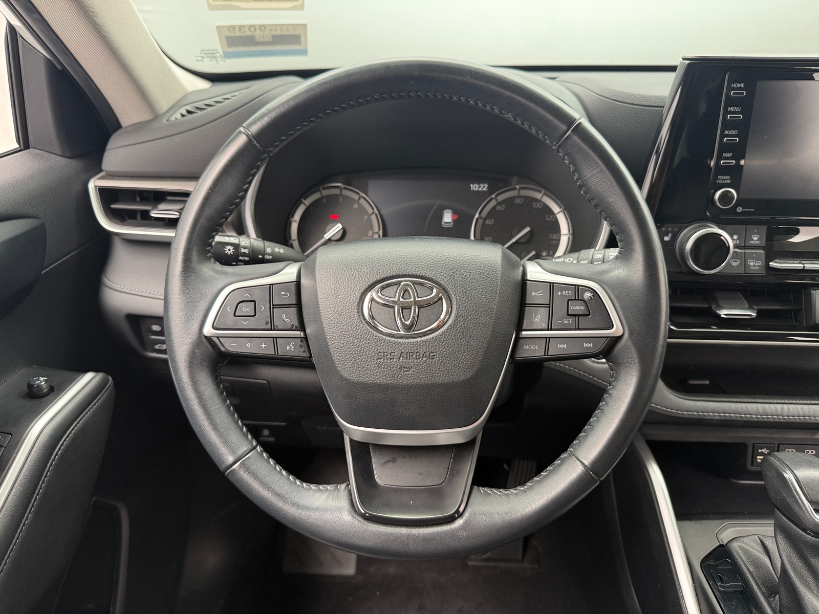 Thumbnail: 2022 Toyota Highlander - 4