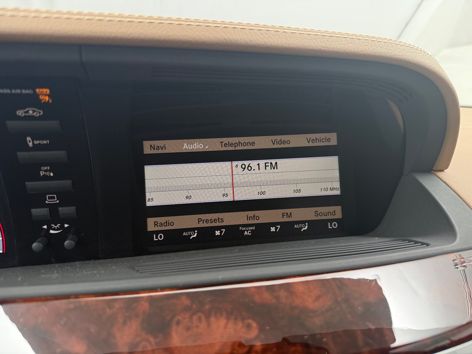 Thumbnail: 2012 Mercedes-Benz S-Class - 3