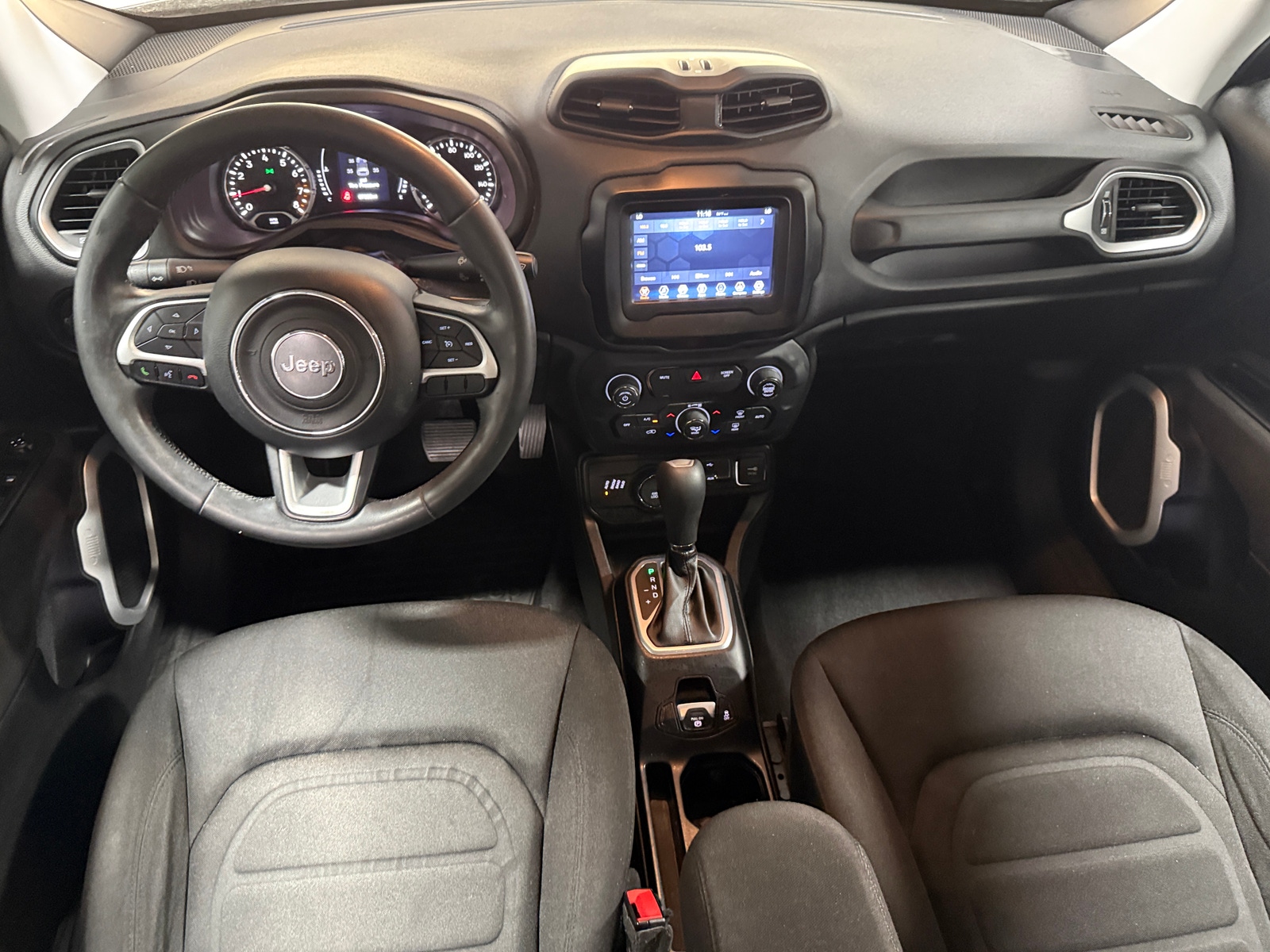 Thumbnail: 2018 Jeep Renegade - 3