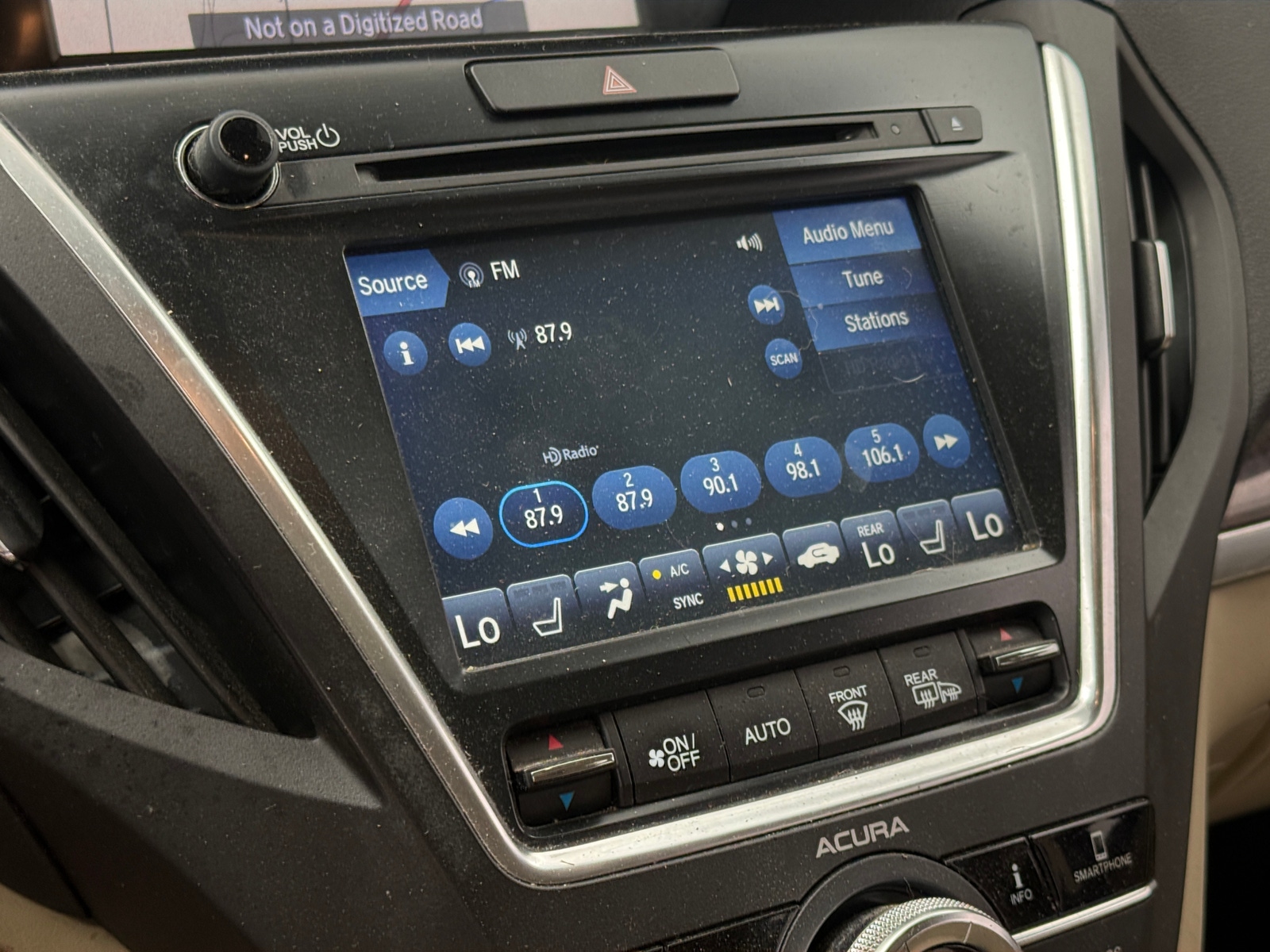 Thumbnail: 2018 Acura MDX - 3