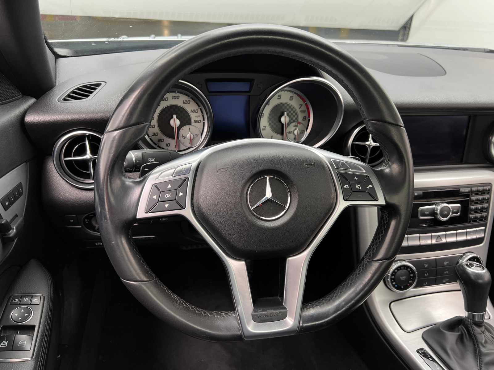 Thumbnail: 2014 Mercedes-Benz SLK - 3