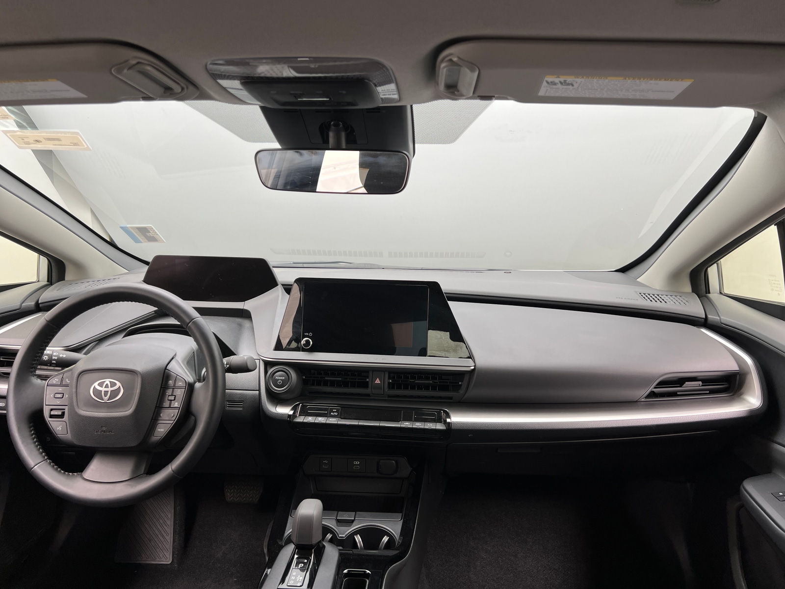 Thumbnail: 2025 Toyota Prius - 3