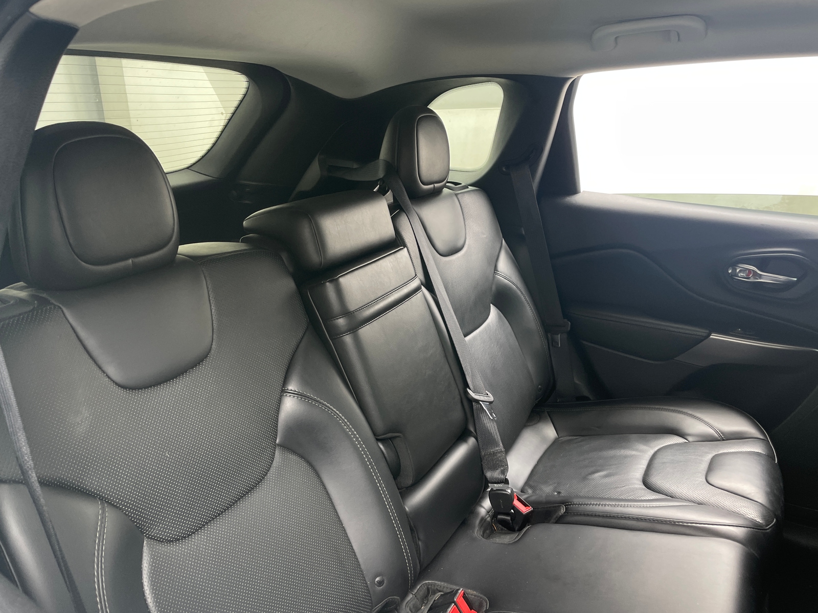 Thumbnail: 2019 Jeep Cherokee - 5