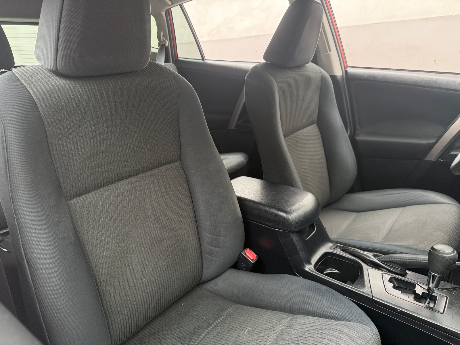 Thumbnail: 2016 Toyota RAV4 - 2