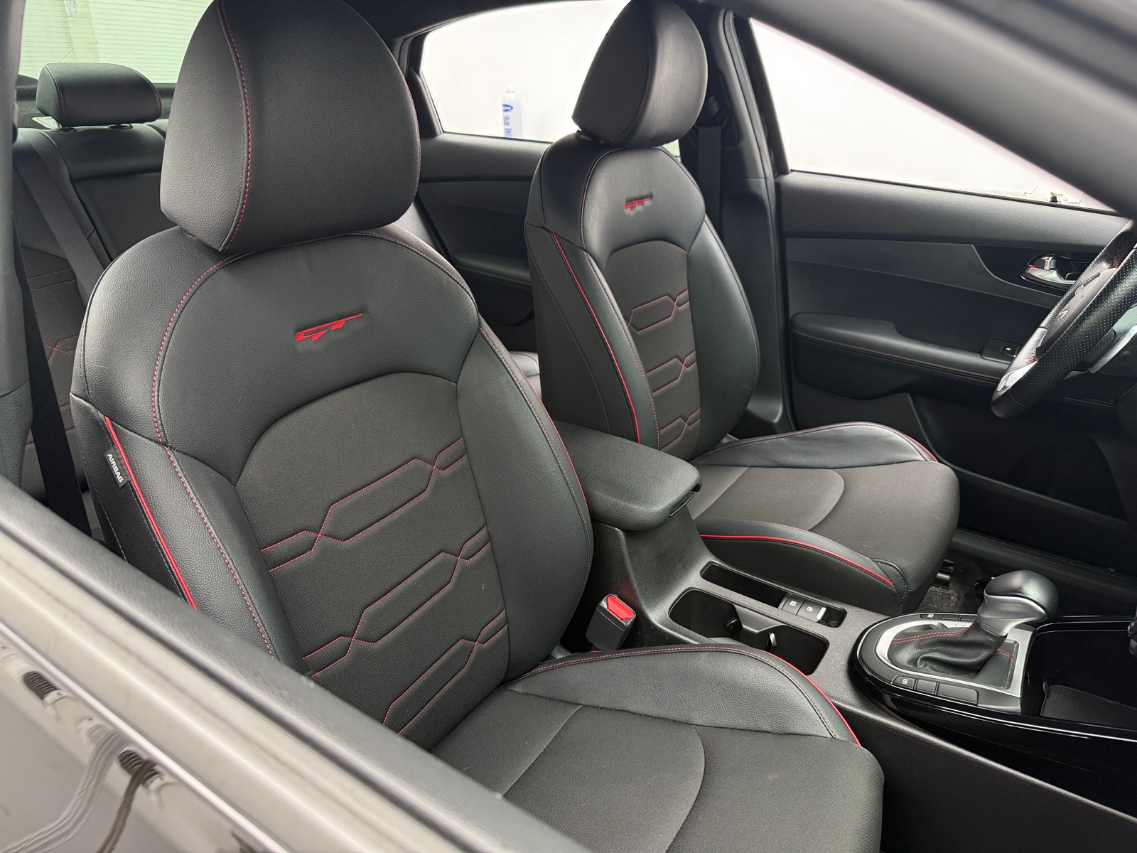 Thumbnail: 2022 Kia Forte - 2