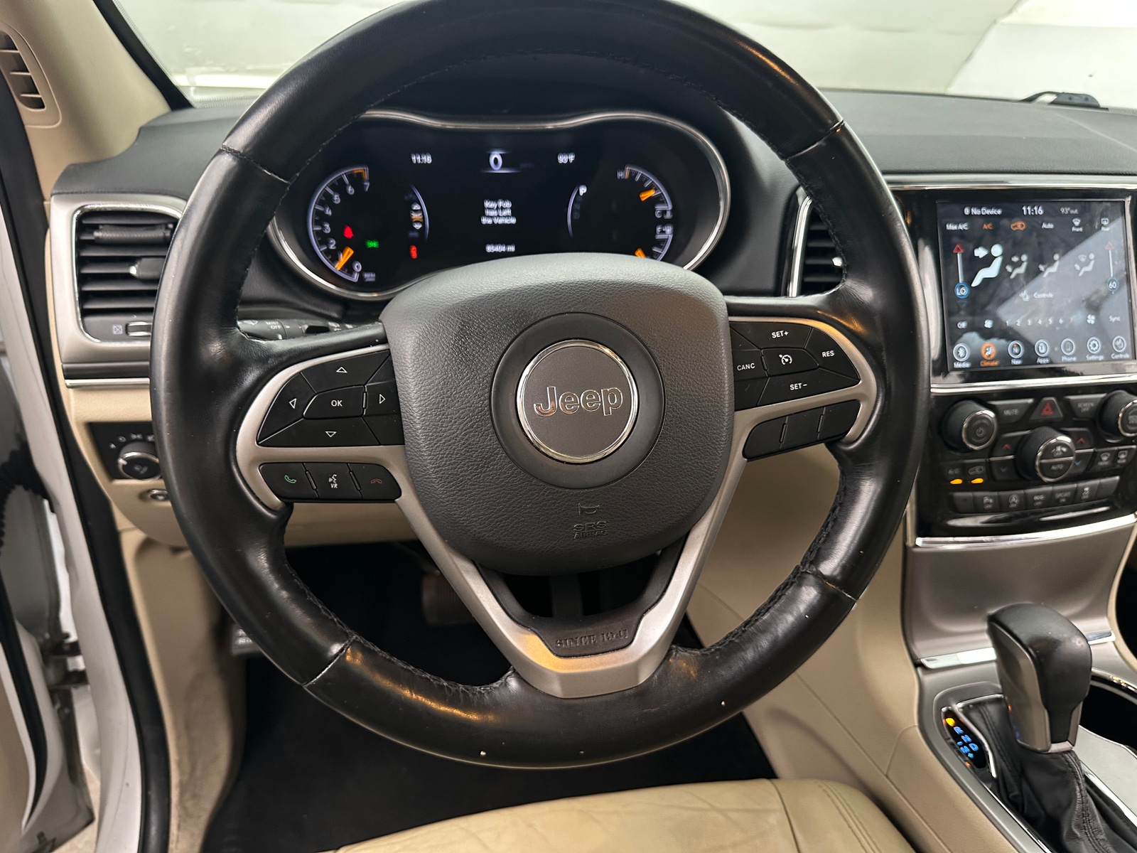 Thumbnail: 2022 Jeep Grand Cherokee - 4