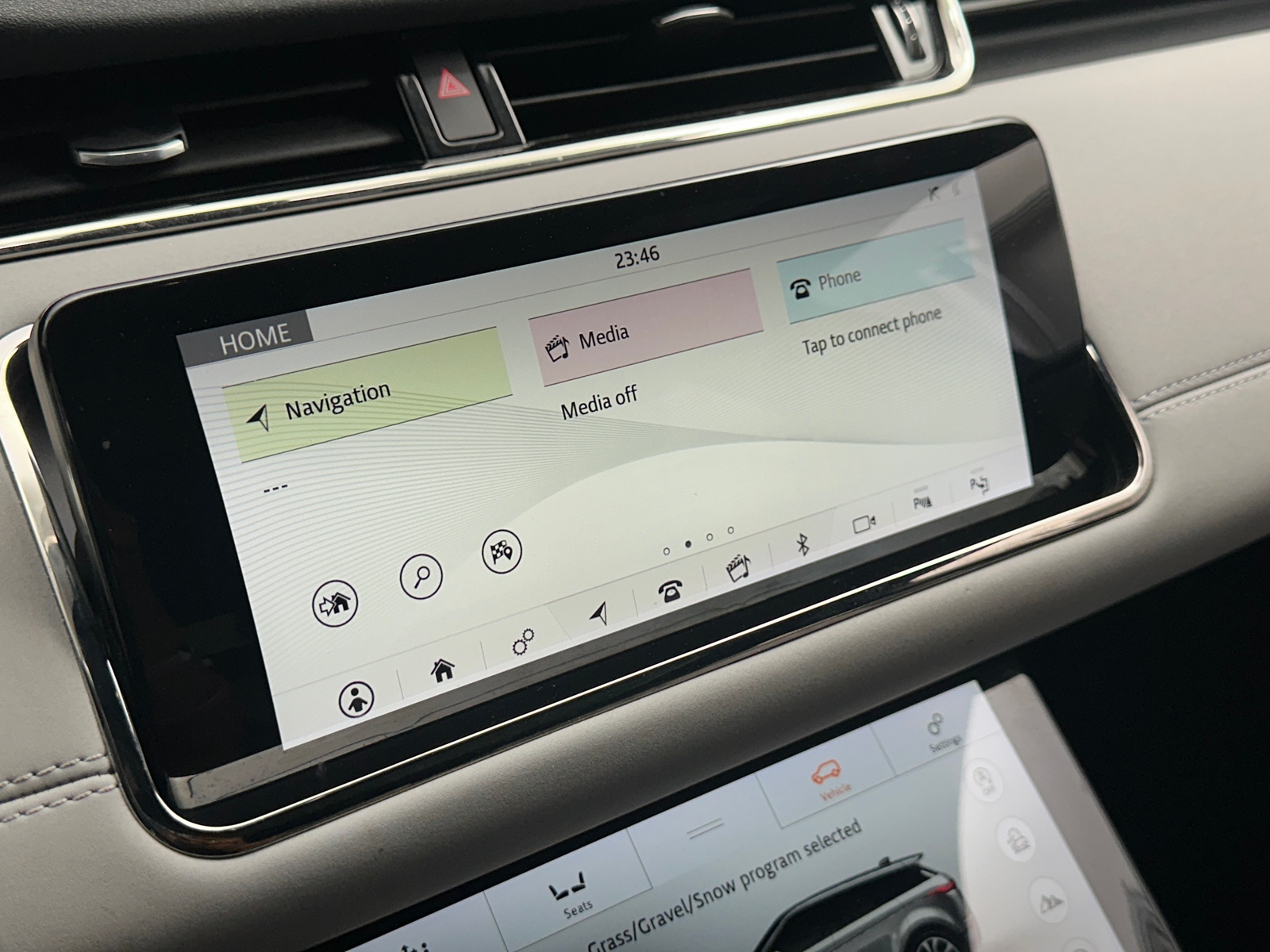 Thumbnail: 2020 Land Rover Range Rover Evoque - 3