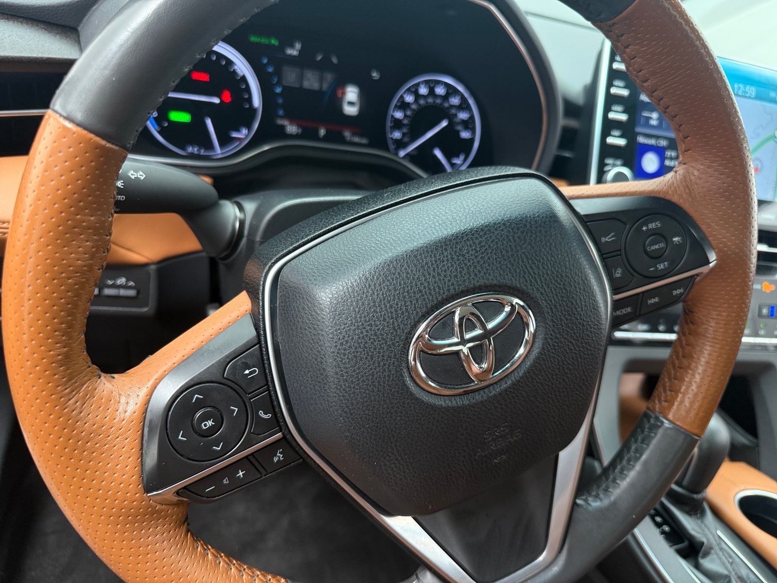 Thumbnail: 2019 Toyota Avalon - 4