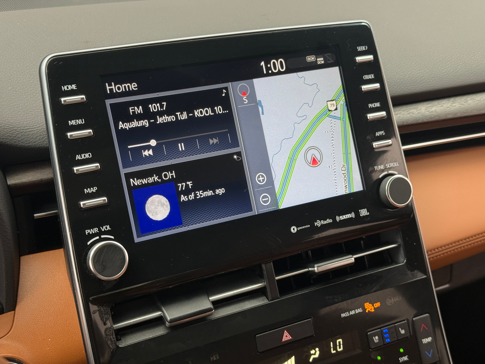 Thumbnail: 2019 Toyota Avalon - 3