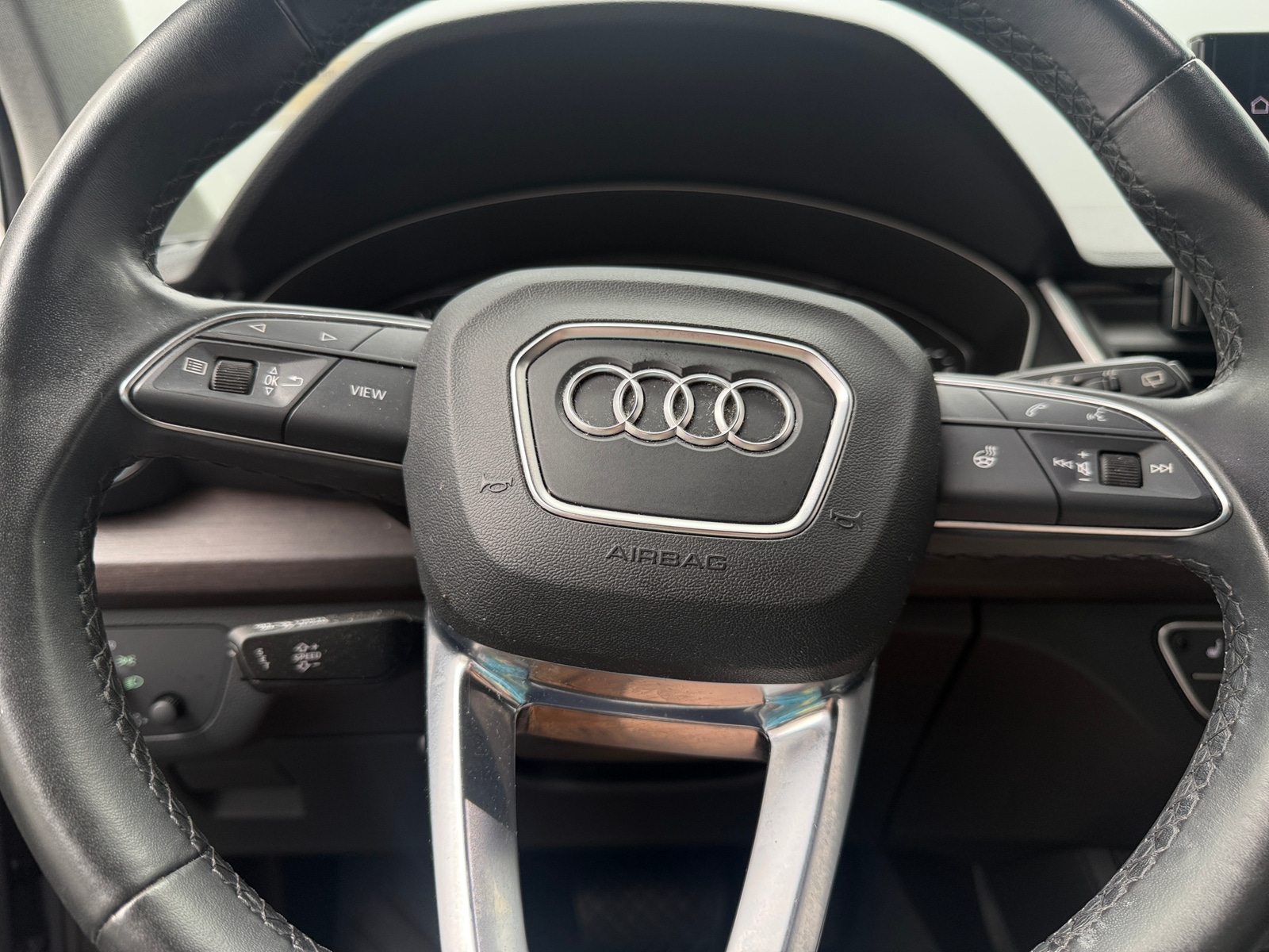 Thumbnail: 2022 Audi Q5 - 4