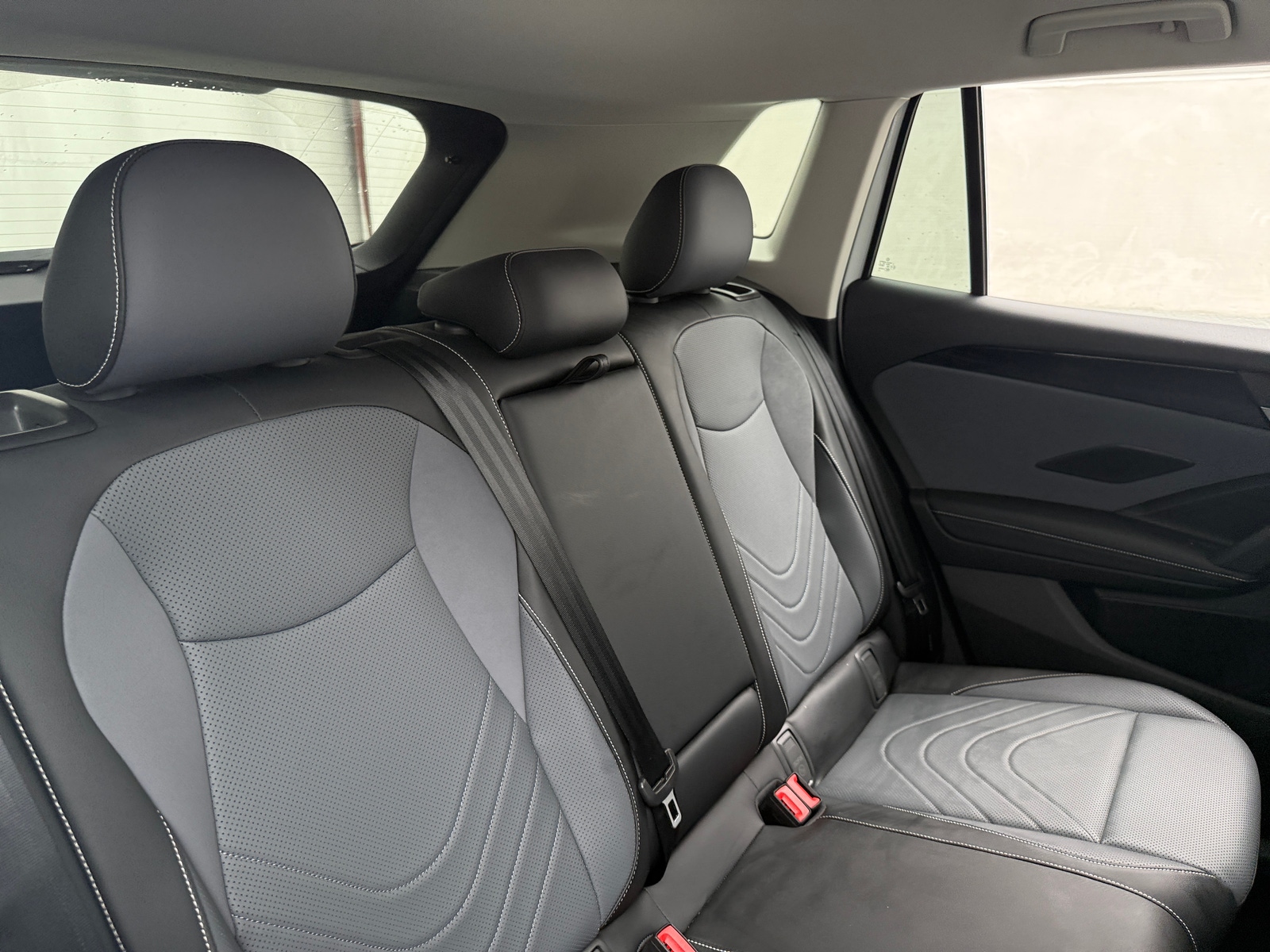 Thumbnail: 2025 Volkswagen Tiguan - 5