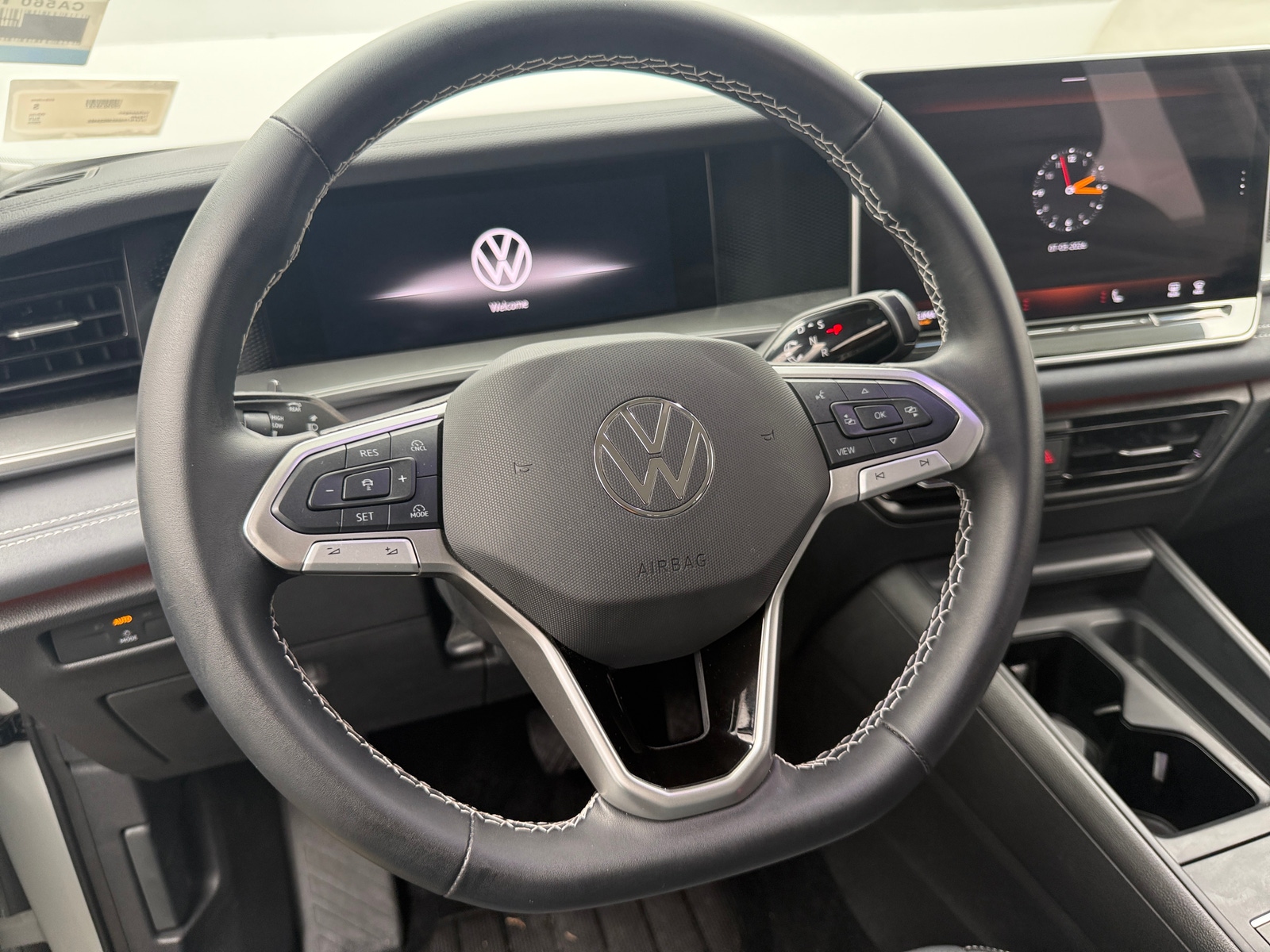 Thumbnail: 2025 Volkswagen Tiguan - 4