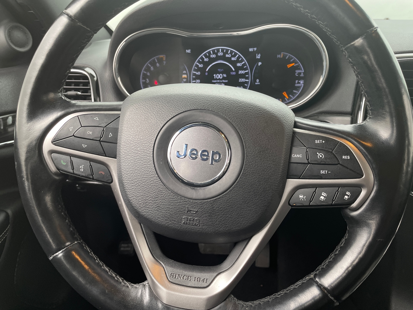 Thumbnail: 2021 Jeep Grand Cherokee - 5